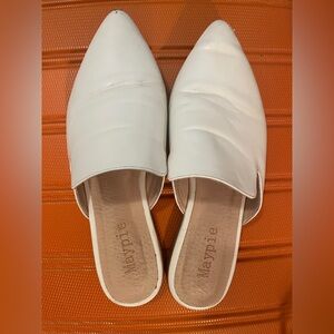 Maypie White Women's Mules